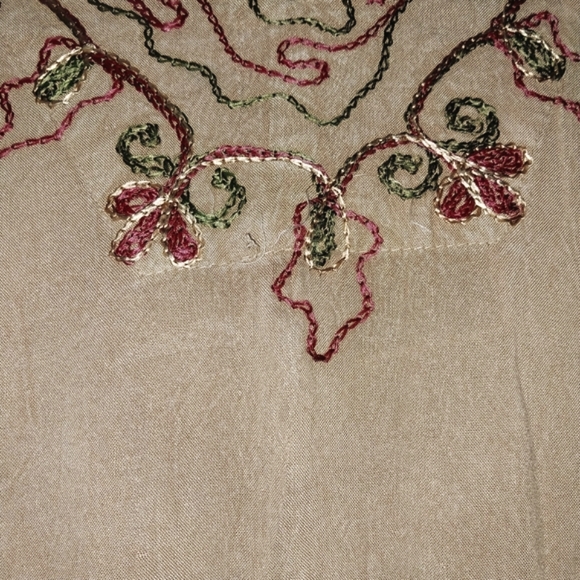 Amanda's Collection NWT Dress Tunic Sz Medium Embroidered 100% Rayon Tan - Picture 8 of 9